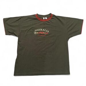 EUC 90's Australia Outback army green T-shirt. Size L.